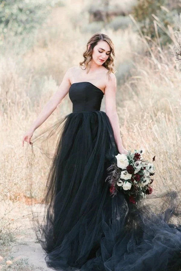 Black Gothic Wedding Dresses A-Line Sleeveless With Train